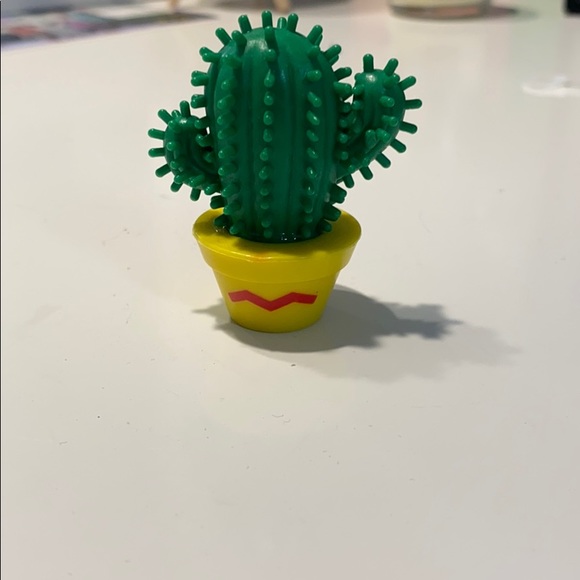 Mini cactus (rubber) - Picture 2 of 2